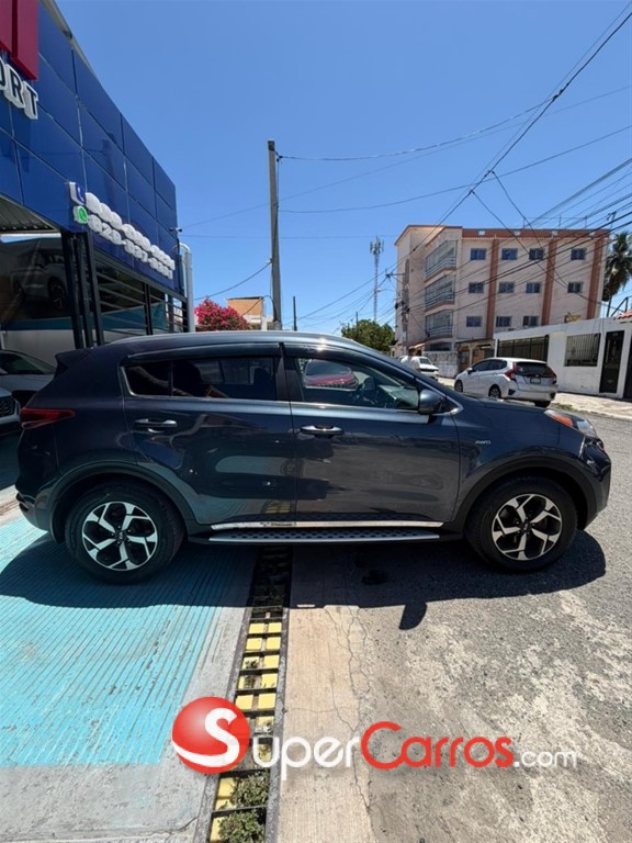 2020 Kia Sportage LX — foto 10 / 12