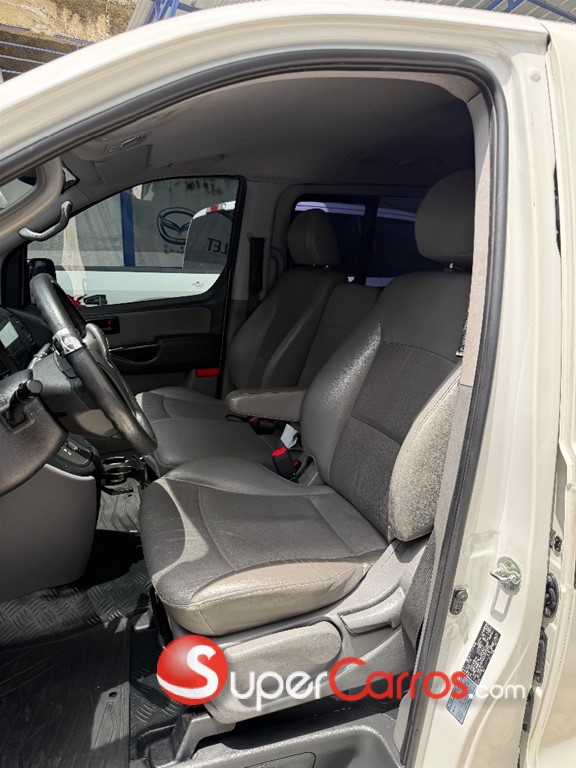2018 Hyundai Grand Starex — foto 6 / 9