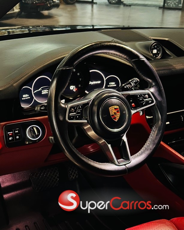 2019 Porsche Cayenne — foto 7 / 12