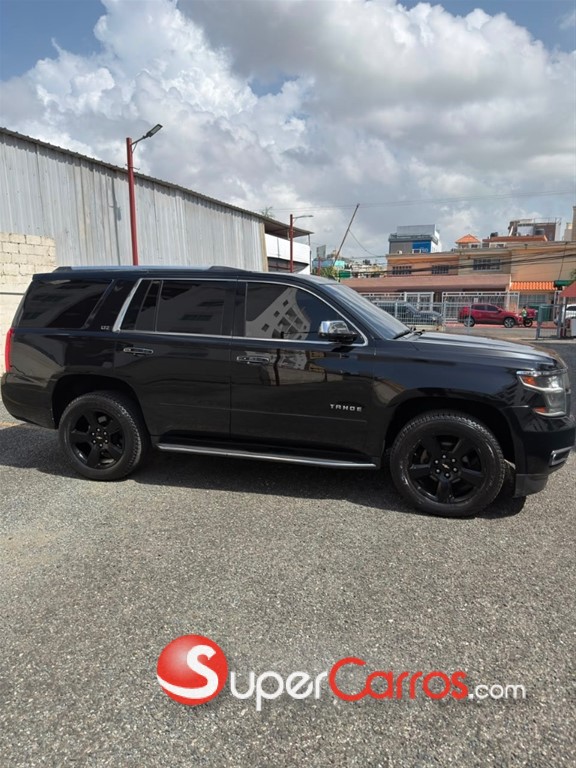 2015 Chevrolet Tahoe LTZ — foto 3 / 12