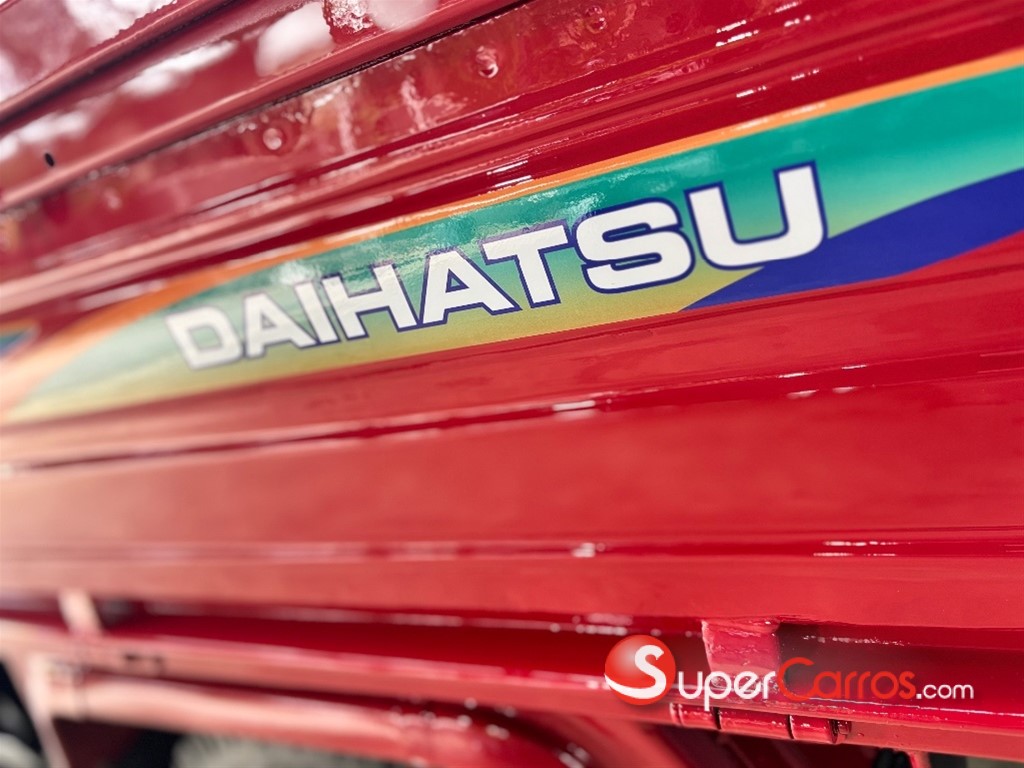 2007 Daihatsu YRV — foto 3 / 12
