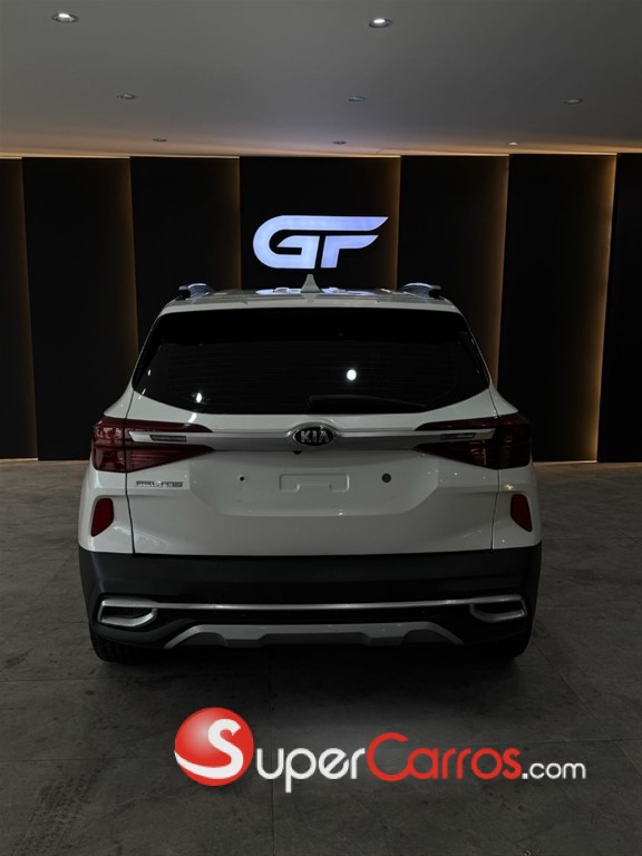 2020 Kia Seltos — foto 6 / 10