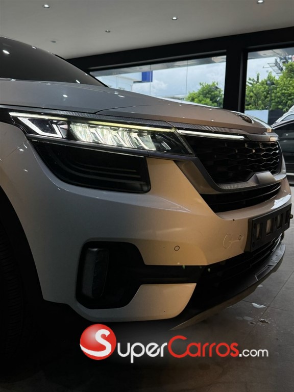 2020 Kia Seltos — foto 9 / 10