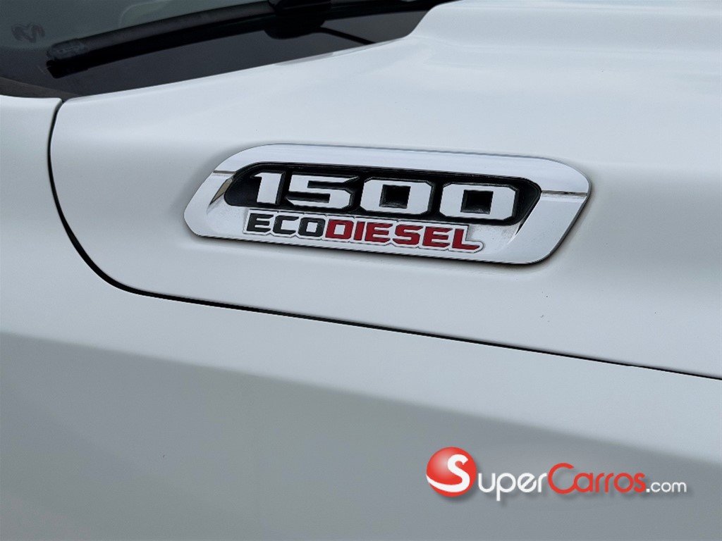 2020 Dodge Ram 1500 Laramie — foto 4 / 12
