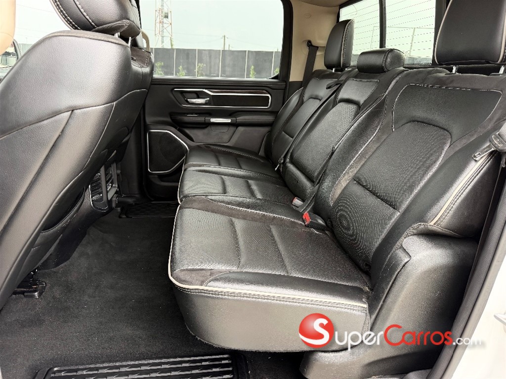 2020 Dodge Ram 1500 Laramie — foto 9 / 12
