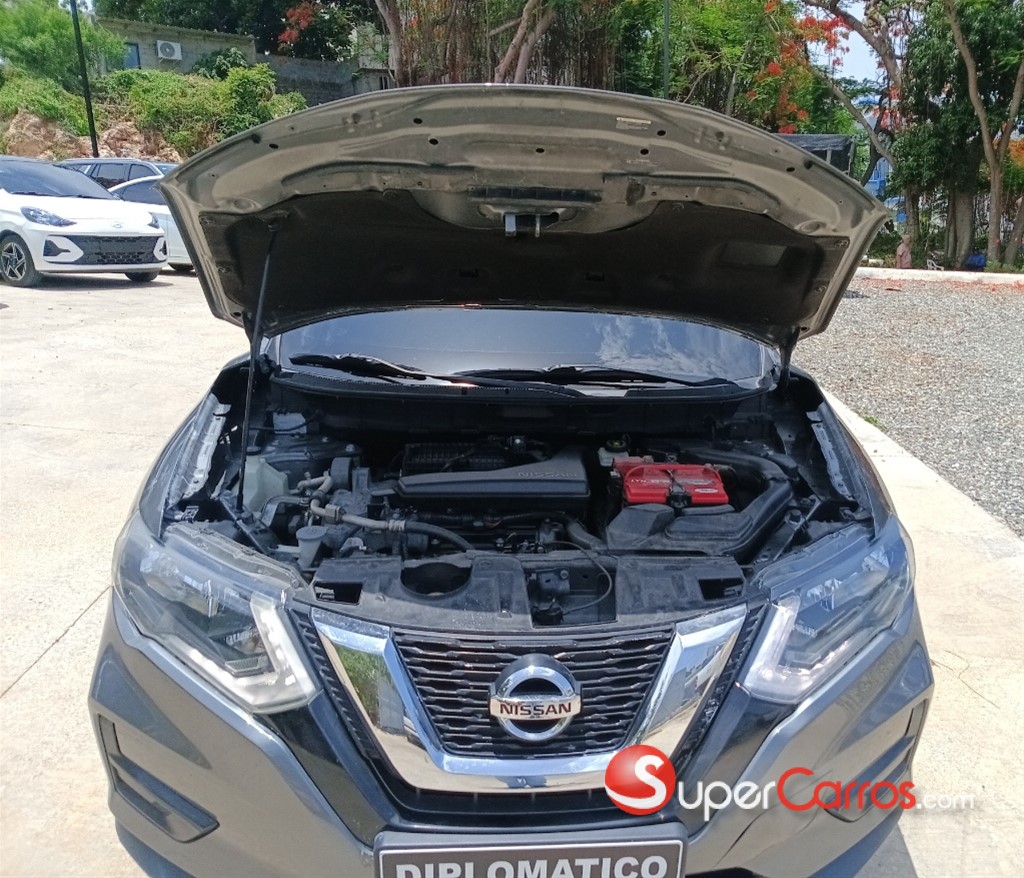 2020 Nissan X-Trail — foto 10 / 12