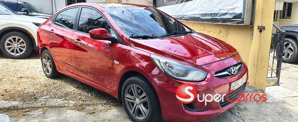 2013 Hyundai Accent GLS