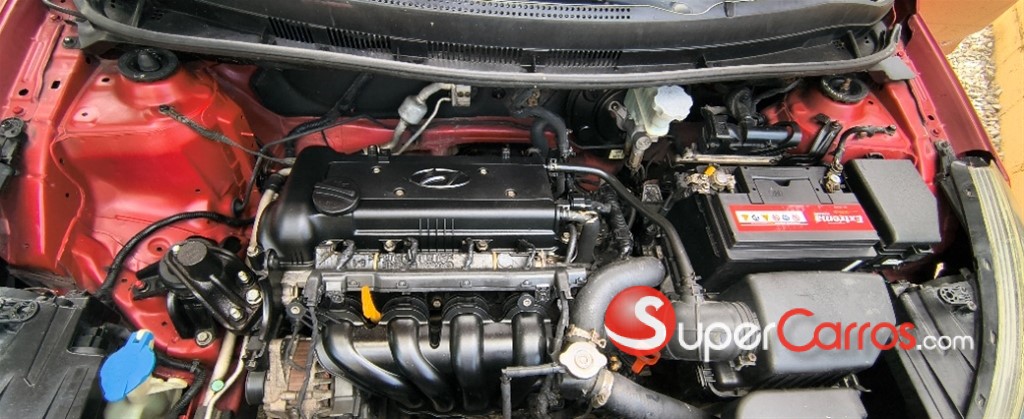 2013 Hyundai Accent GLS — foto 10 / 10