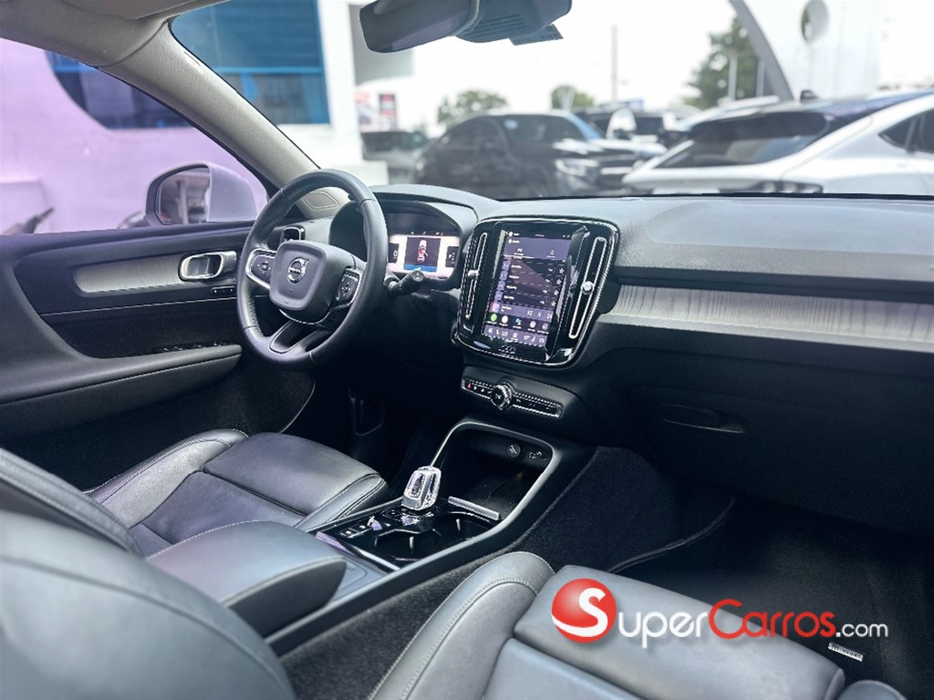 2024 Volvo XC40 Plus B4 — foto 11 / 11