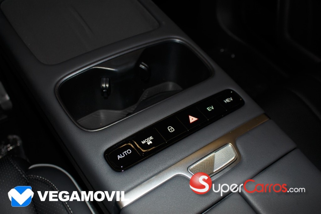 2027 JAECOO J7 PHEV PREMIUM — foto 6 / 11
