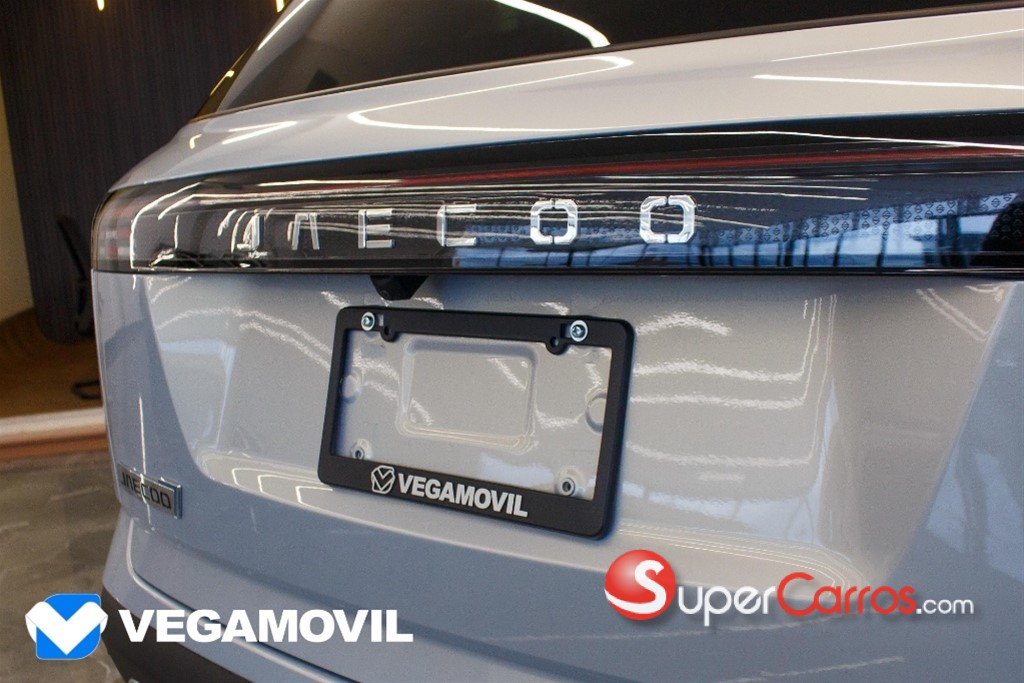 2027 JAECOO J7 PHEV PREMIUM — foto 10 / 11
