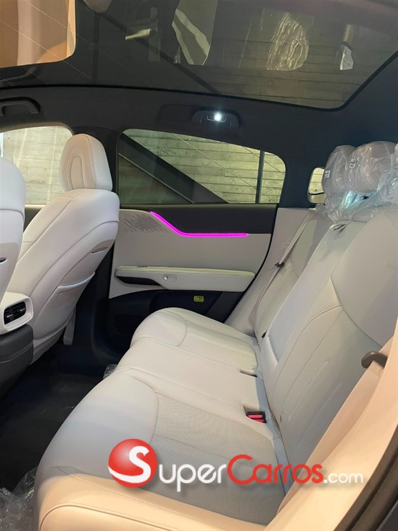 2027 Xpeng G6 Performance — foto 9 / 9