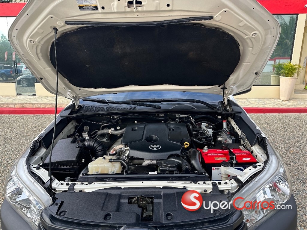 2022 Toyota Hilux — foto 4 / 7