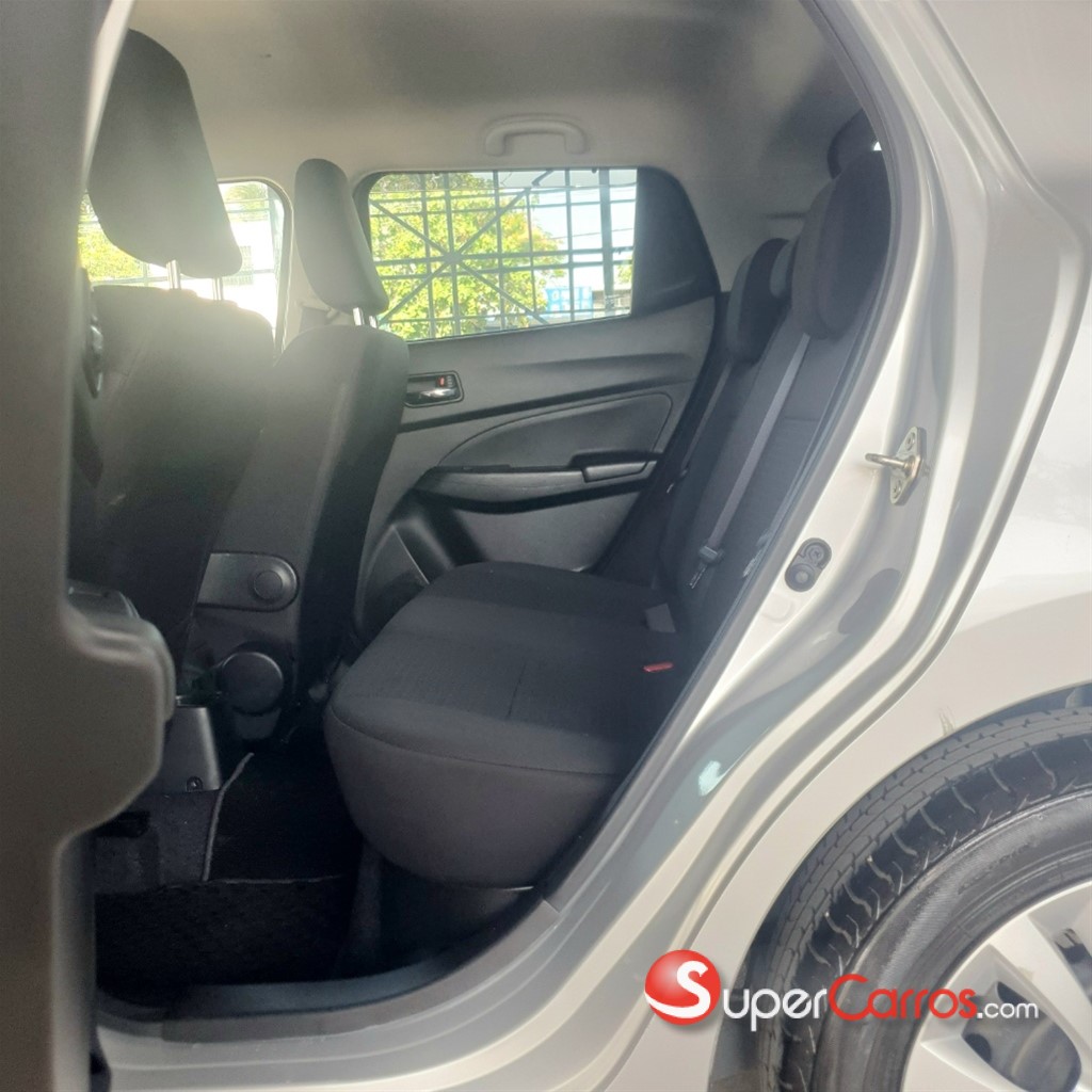 2021 Suzuki Swift Sport — foto 7 / 12