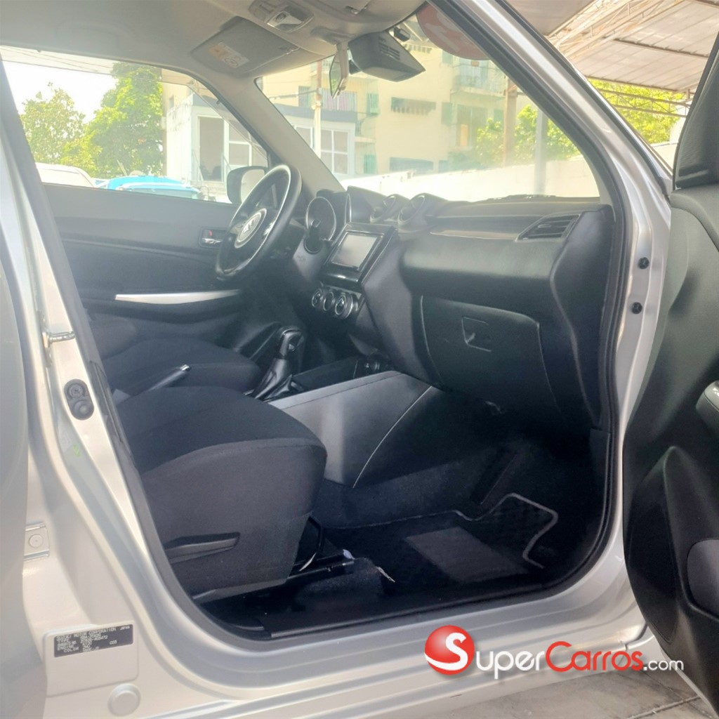 2021 Suzuki Swift Sport — foto 8 / 12