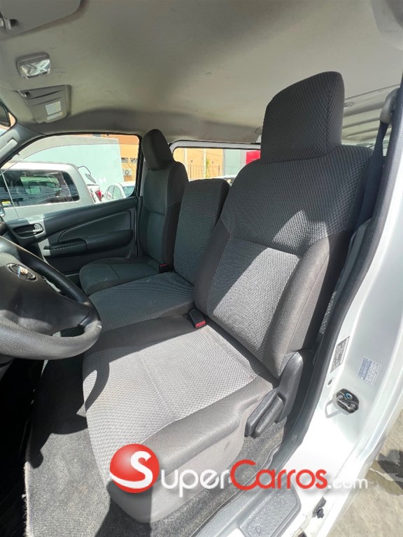 2019 Nissan NV 350 — foto 8 / 10