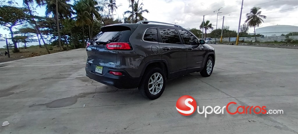 2018 Jeep Cherokee Latitude — foto 4 / 10