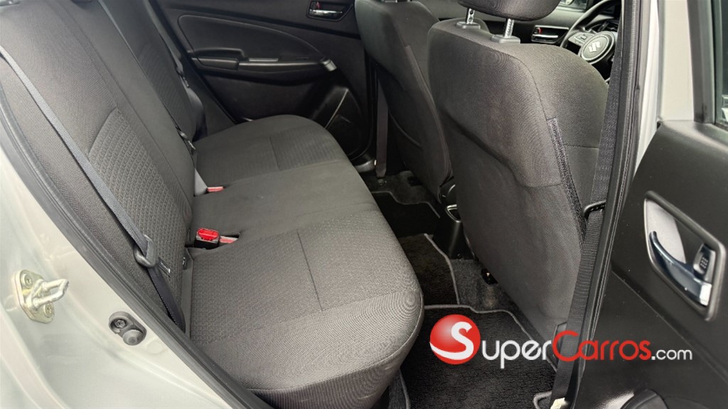 2021 Suzuki Swift — foto 6 / 12