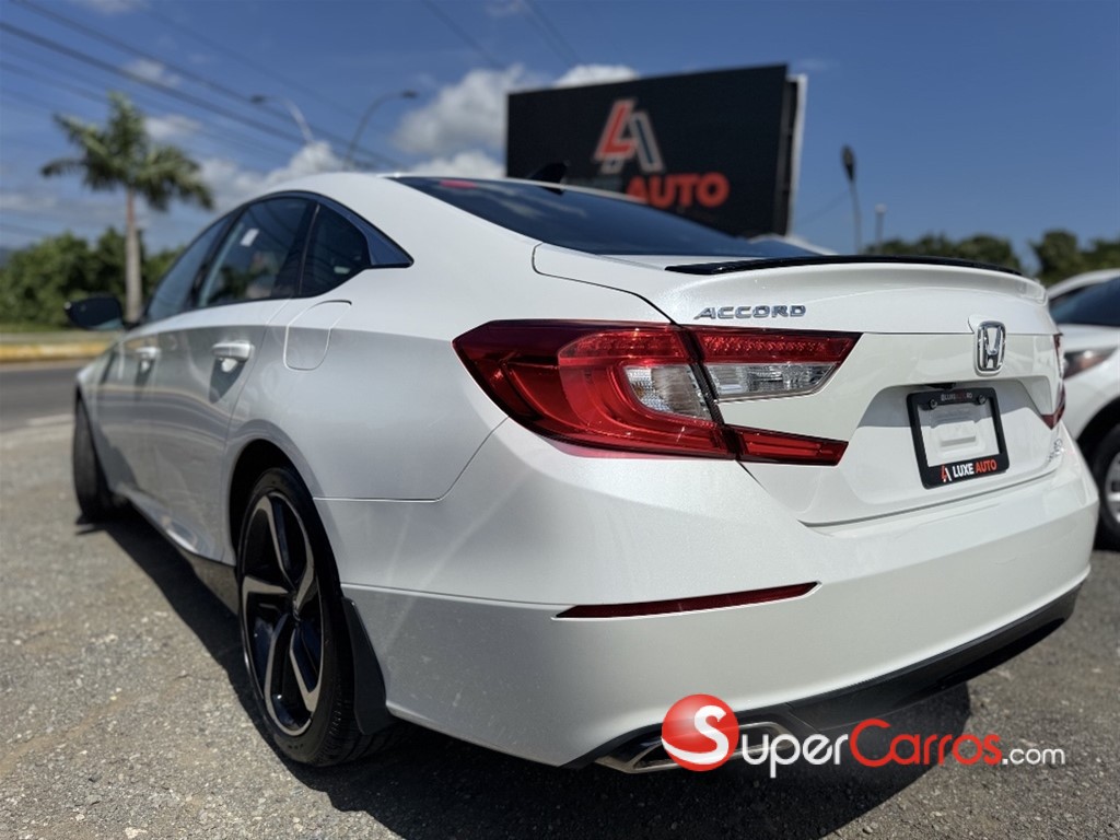 2021 Honda Accord Sport 2.0T — foto 2 / 9