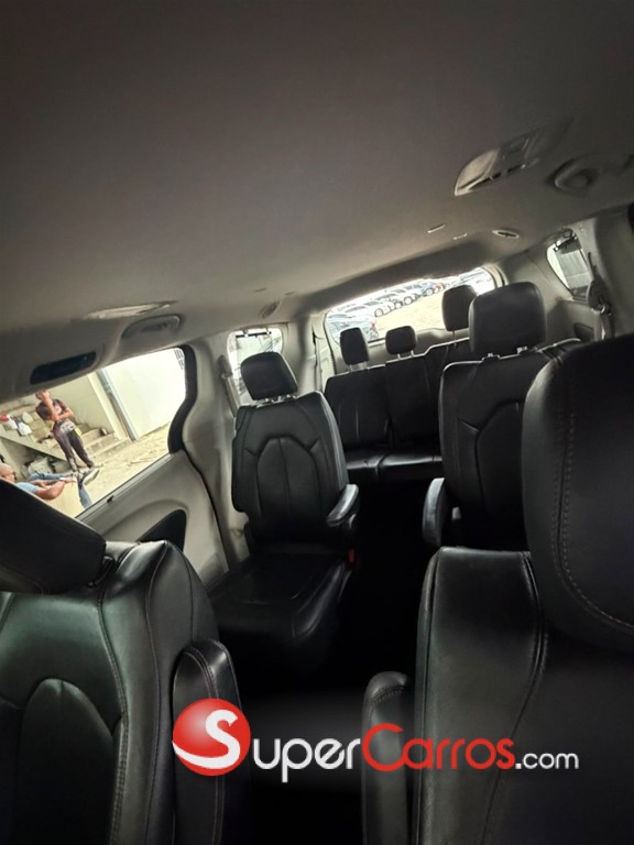 2020 Chrysler Pacifica — foto 11 / 11