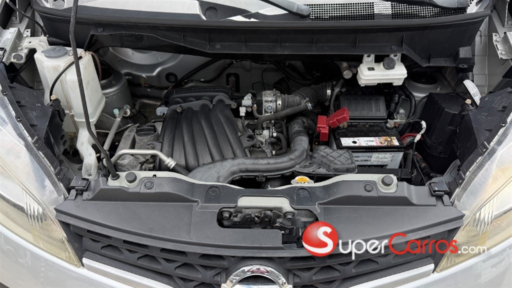 2021 Nissan NV 200 — foto 2 / 10