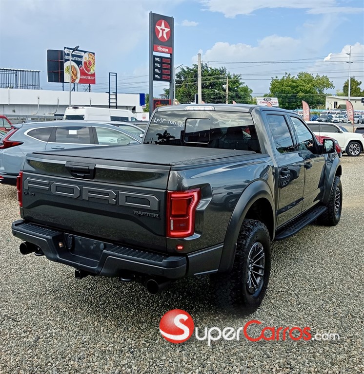 2020 Ford F 150 Raptor — foto 4 / 9