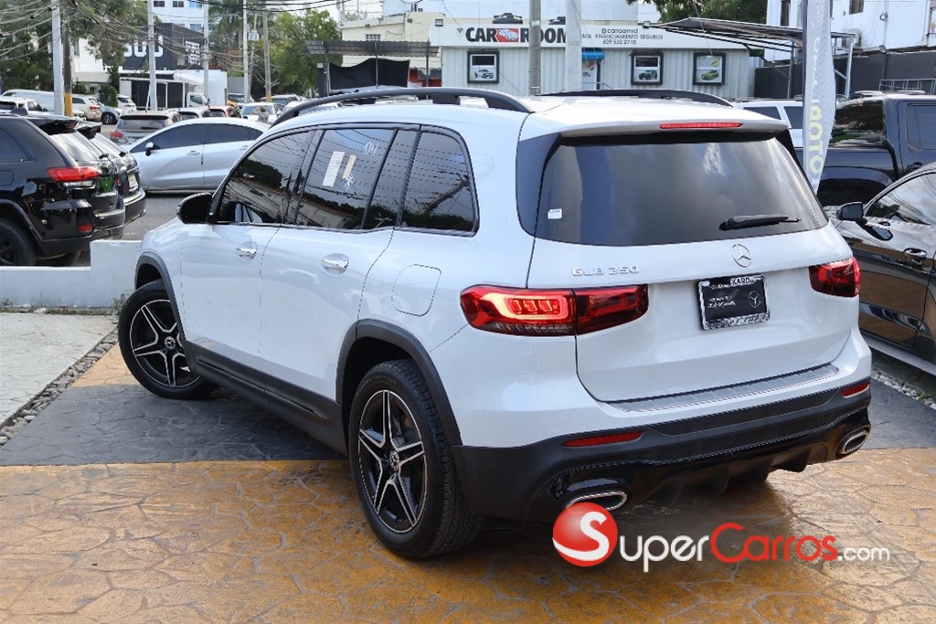 2020 Mercedes-Benz Clase GLB 250 AMG — foto 4 / 11