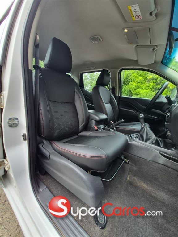2024 Nissan Frontier S — foto 8 / 12