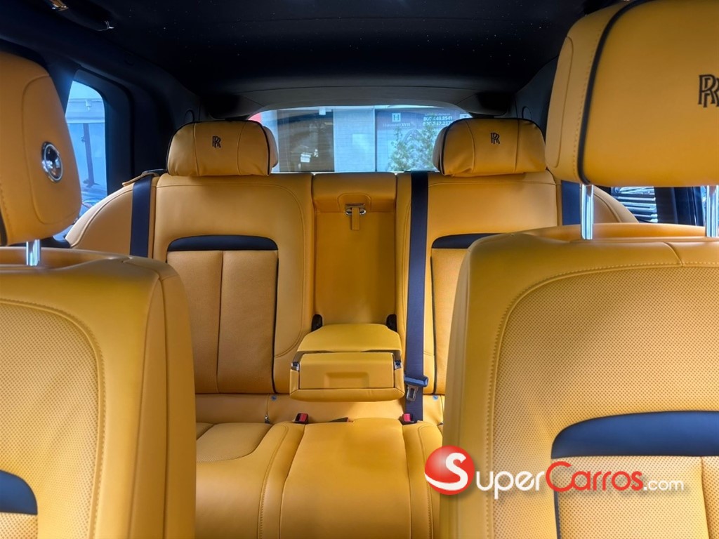 2025 Rolls Royce Cullinan — foto 4 / 11
