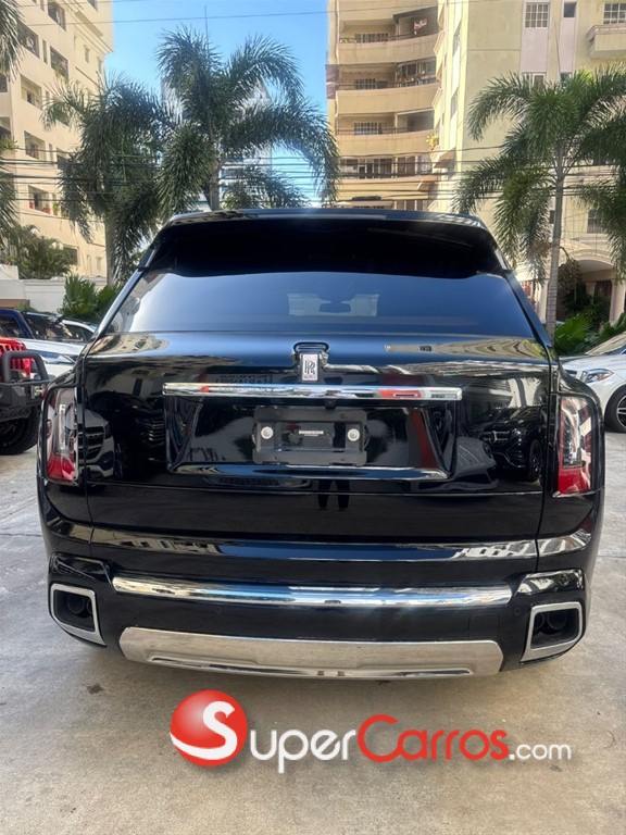 2025 Rolls Royce Cullinan — foto 10 / 11