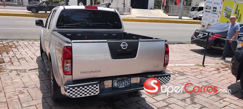 2012 Nissan Navara — foto 2 / 6