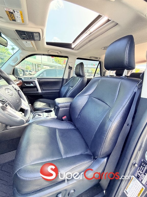 2021 Toyota 4 Runner Limited — foto 8 / 12