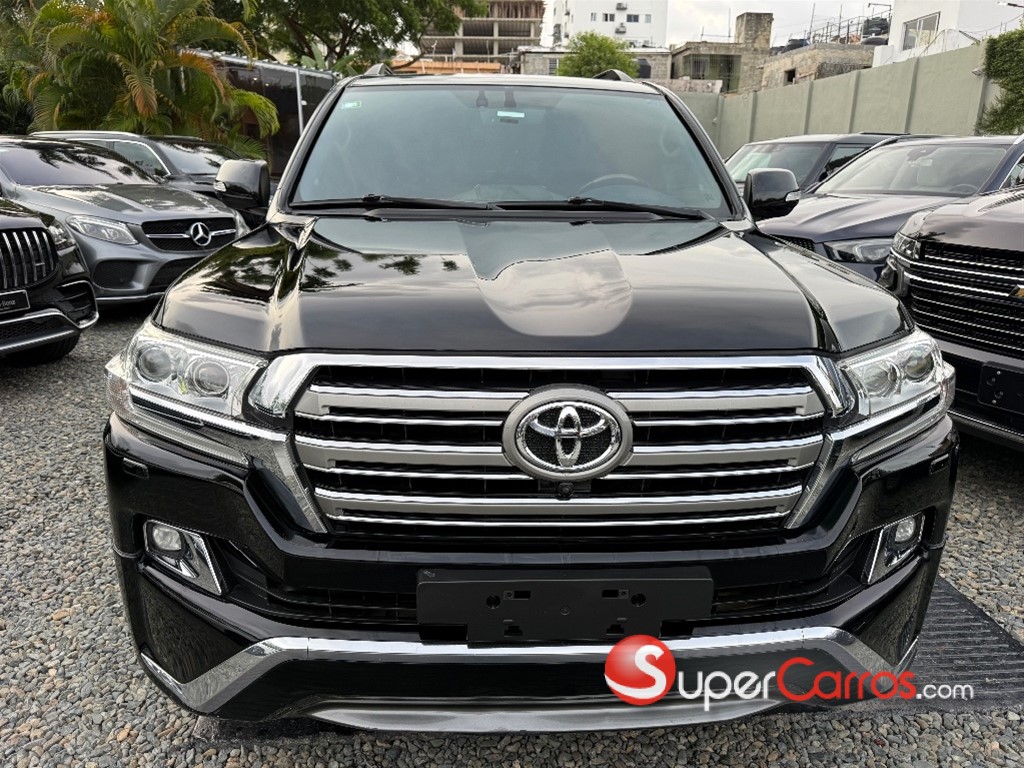 2018 Toyota Land Cruiser VXR — foto 2 / 5