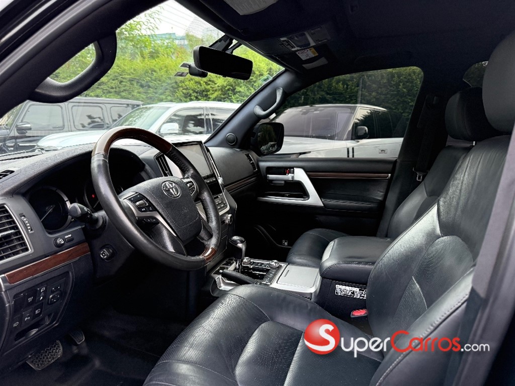 2018 Toyota Land Cruiser VXR — foto 5 / 5