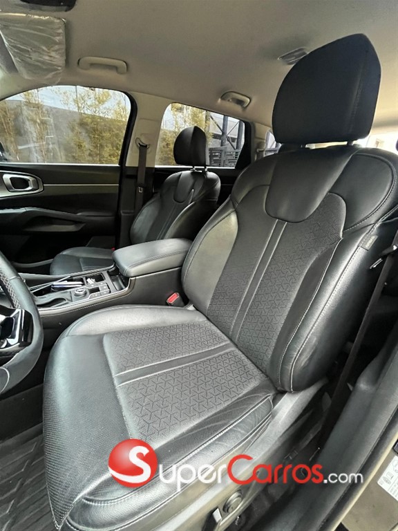 2023 Kia Sorento Luxury — foto 8 / 12