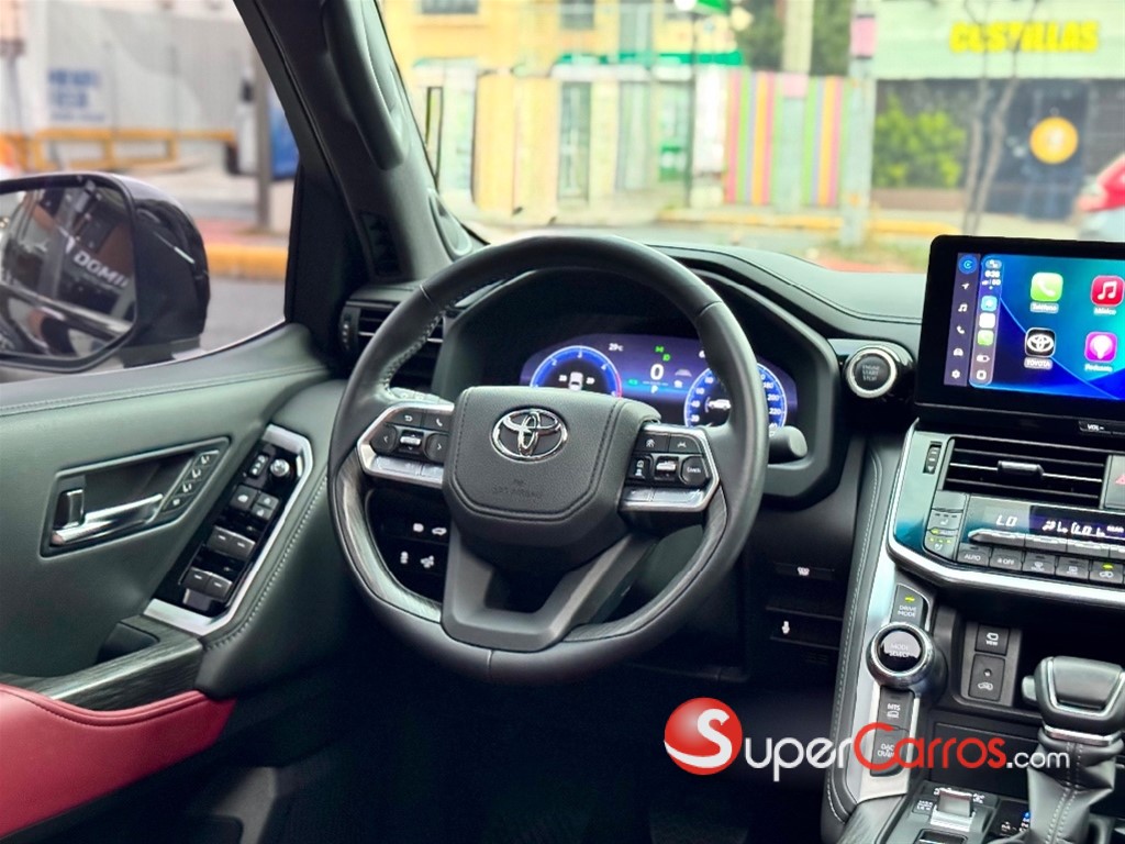 2025 Toyota Land Cruiser VXR Plus — foto 4 / 12
