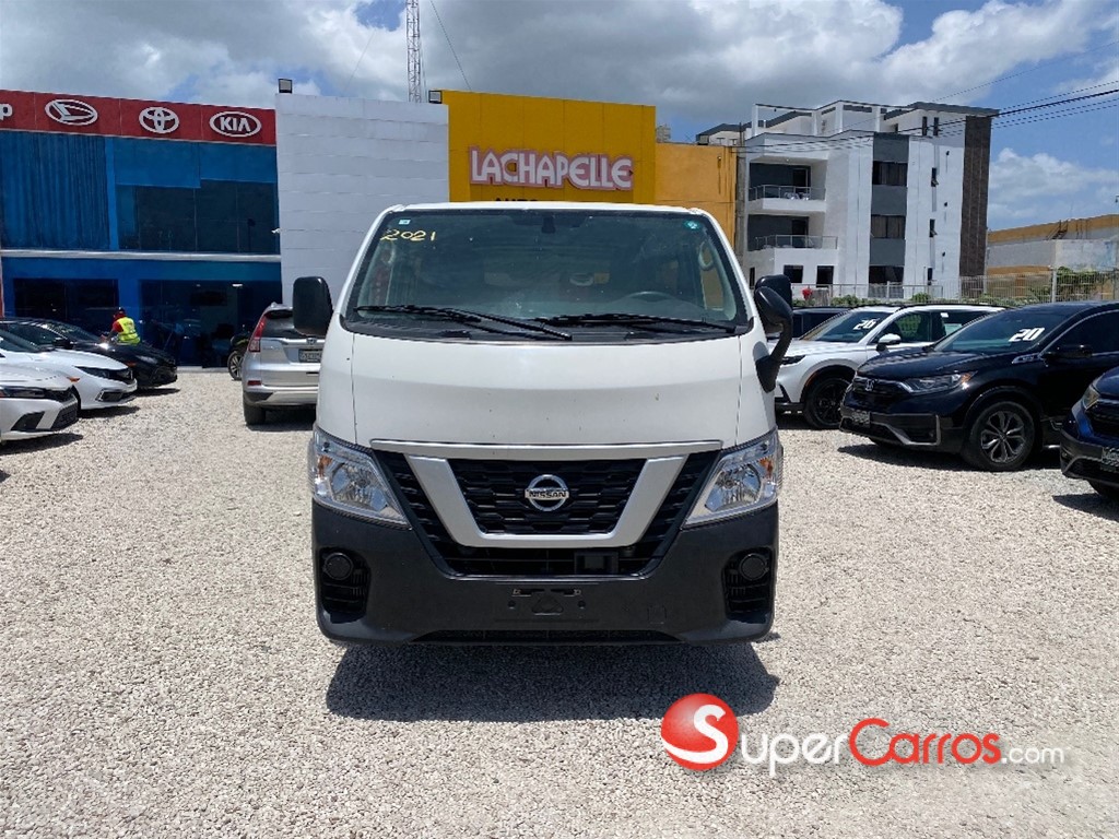 2021 Nissan NV 350 — foto 2 / 10