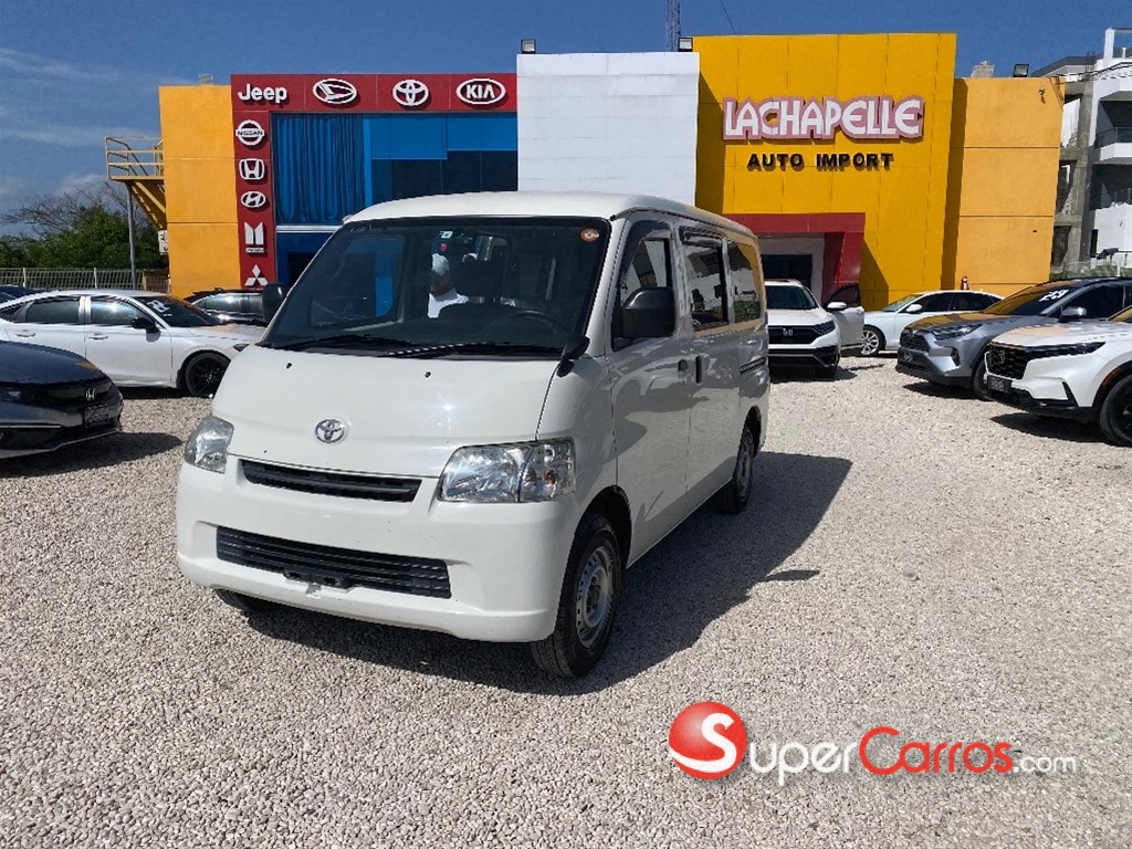 2020 Toyota Town-Ace
