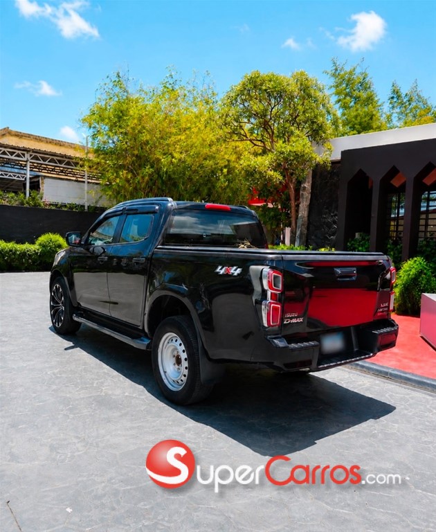 2022 Isuzu DMAX LSE — foto 2 / 9