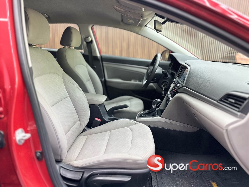 2020 Hyundai Elantra SEL — foto 6 / 9