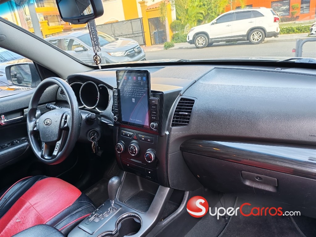 2012 Kia Sorento LX — foto 7 / 9
