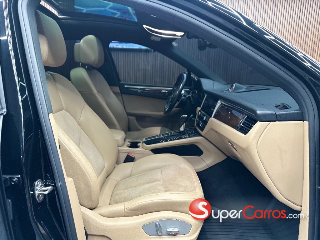 2020 Porsche Macan — foto 7 / 10