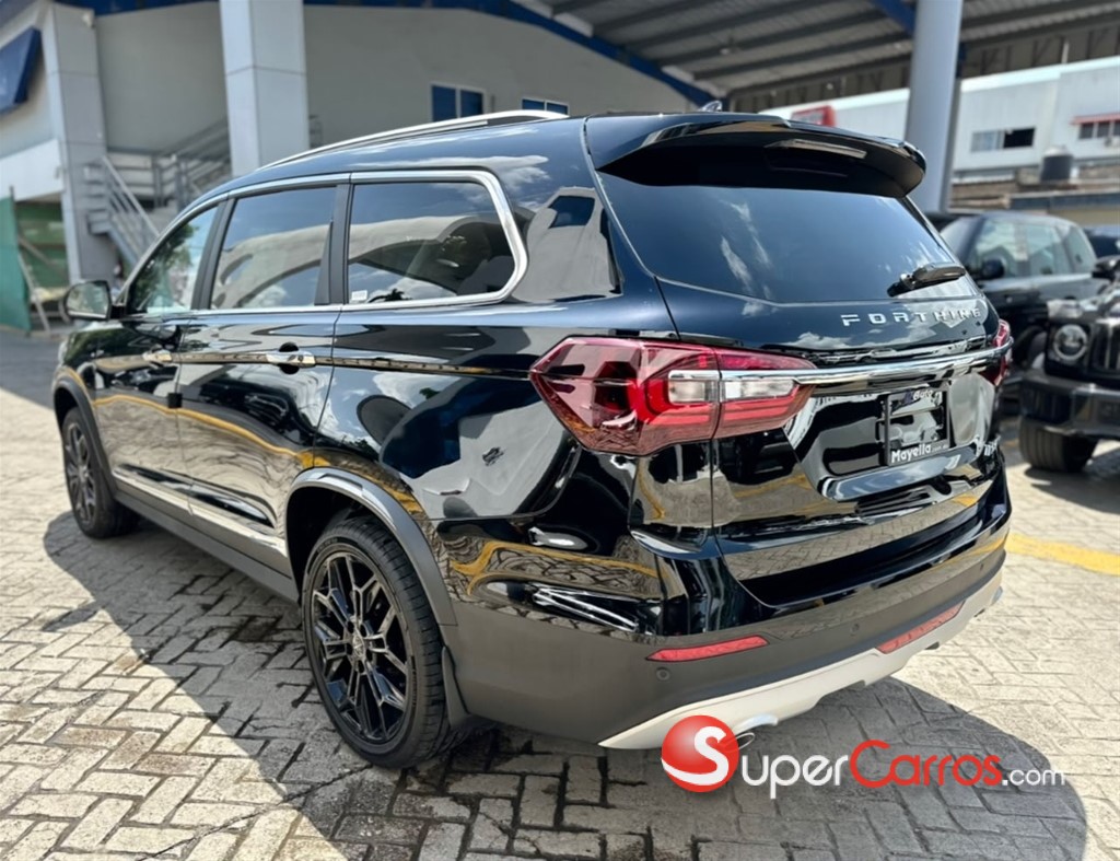 2026 Forthing T5 MACH — foto 8 / 12