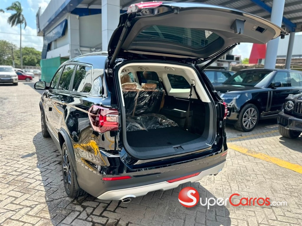 2026 Forthing T5 MACH — foto 11 / 12