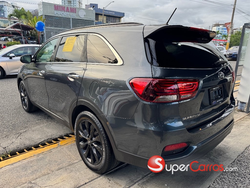 2020 Kia Sorento S — foto 6 / 10