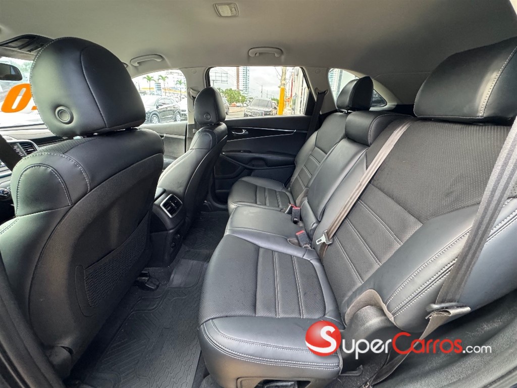 2020 Kia Sorento S — foto 9 / 10