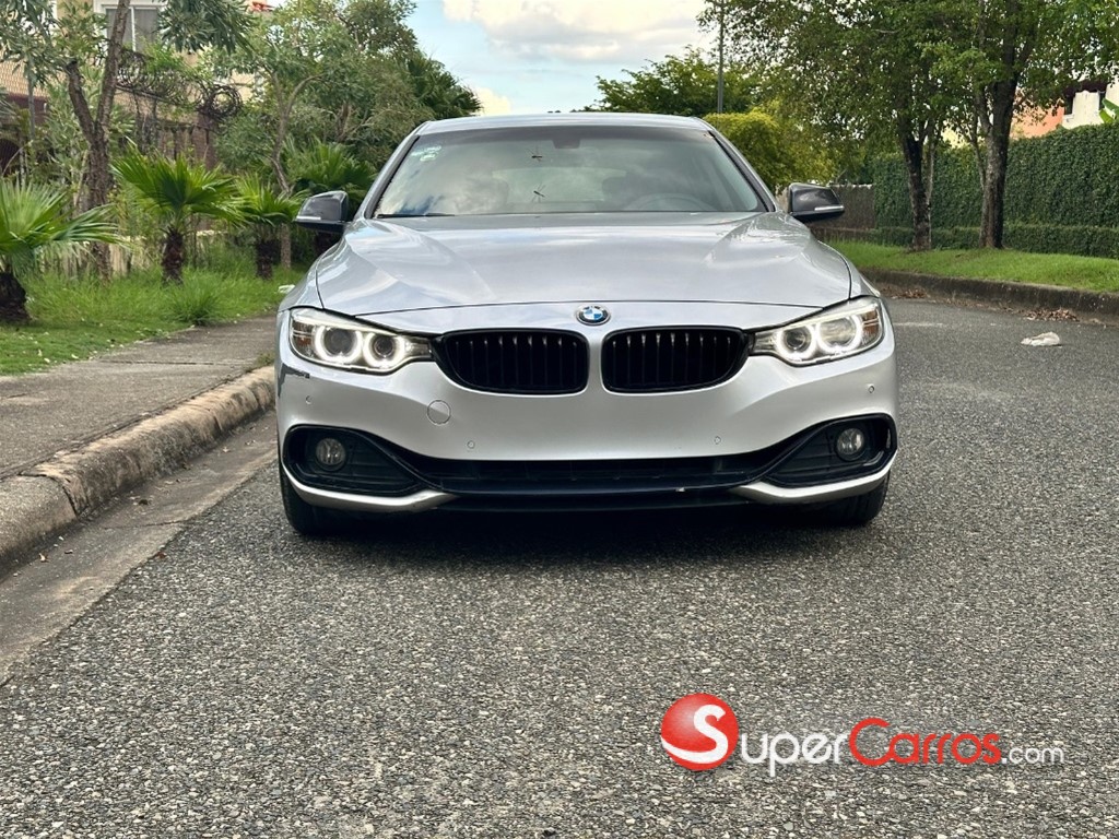 2017 BMW Serie 4 420i Gran Coupe — foto 2 / 10