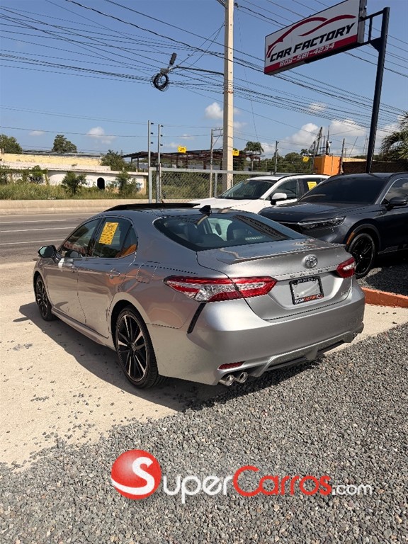2020 Toyota Camry XSE Special Edition — foto 3 / 11