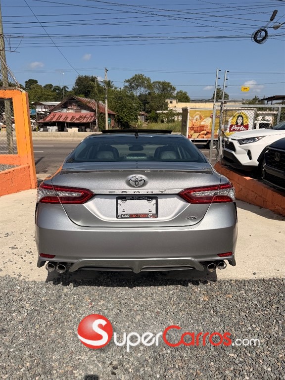 2020 Toyota Camry XSE Special Edition — foto 4 / 11