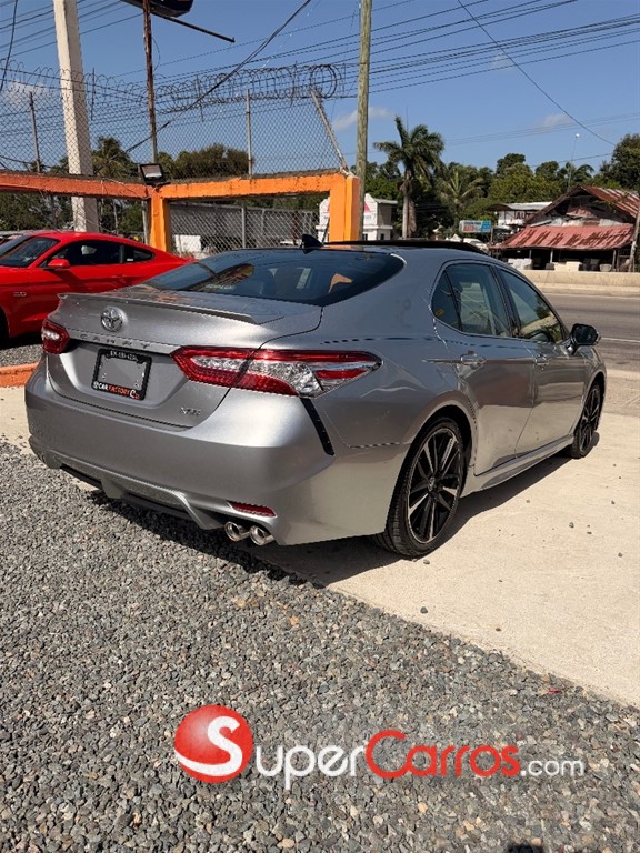 2020 Toyota Camry XSE Special Edition — foto 5 / 11